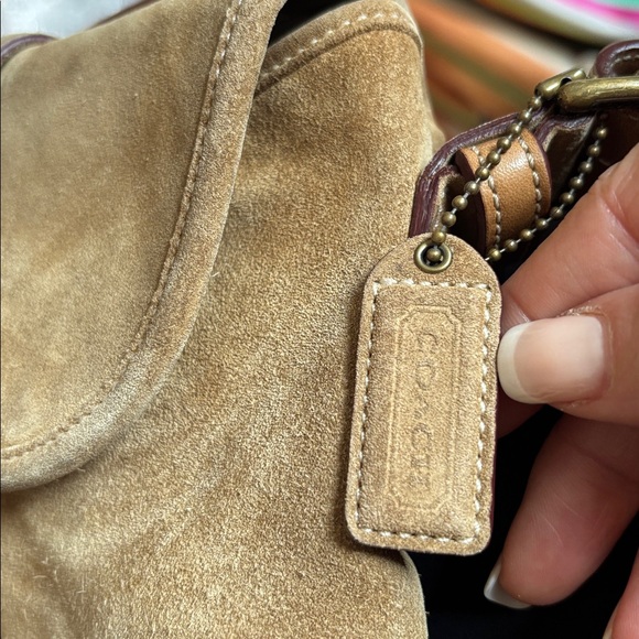 Coach VINTAGE Y2K SoHo D05Q-9482 Tan Suede Hobo Bag w Adjust Leather Strap VGUC - Picture 15 of 15